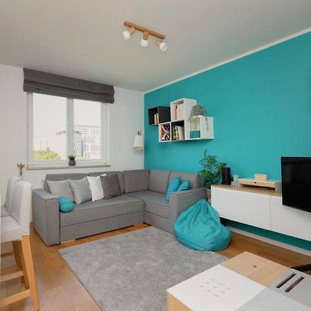 Metro Wilanowska Apartment With Parking By Noclegi Renters Warszawa Zewnętrze zdjęcie